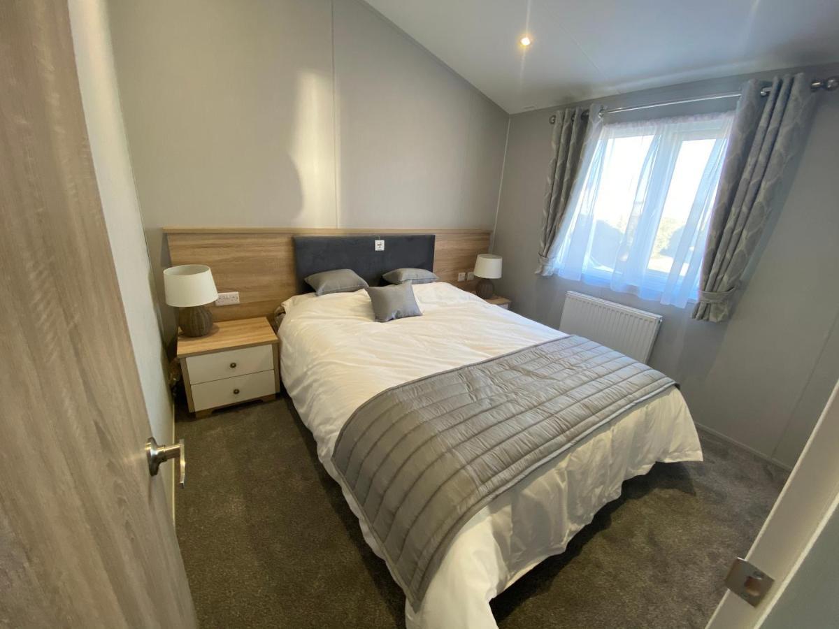Sea View Beach Lodge Trecco Bay 3 Bedroom Porthcawl Esterno foto