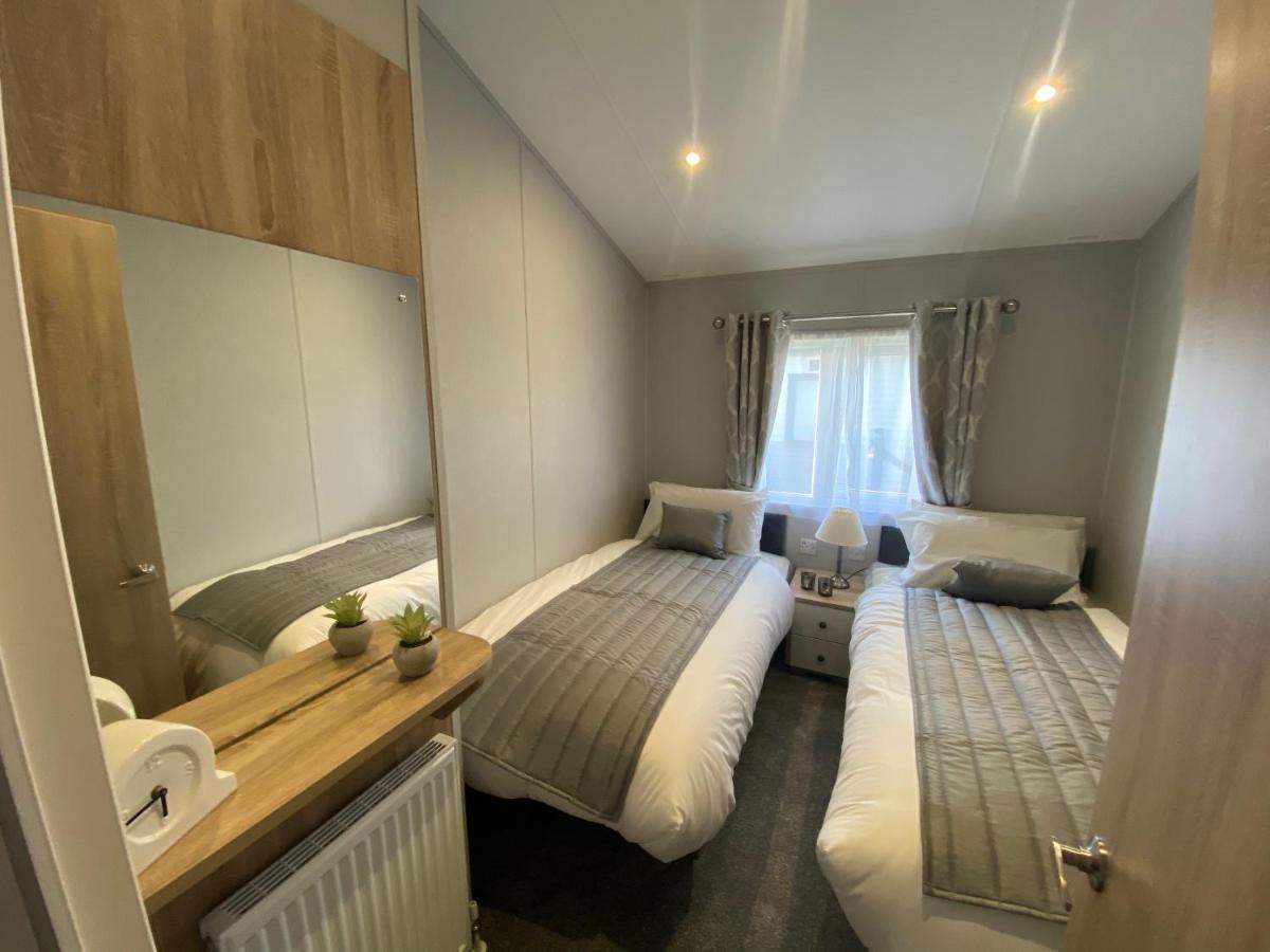 Sea View Beach Lodge Trecco Bay 3 Bedroom Porthcawl Esterno foto